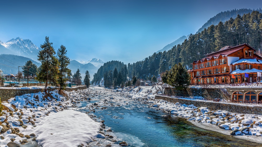 top 10 Best Places to Visit in Jammu and Kashmir