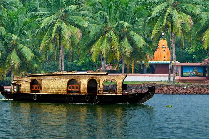 top 10 most beautiful places in kerala